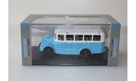 КАвЗ 651 бело-голубой Classicbus 1:43, масштабная модель, scale43