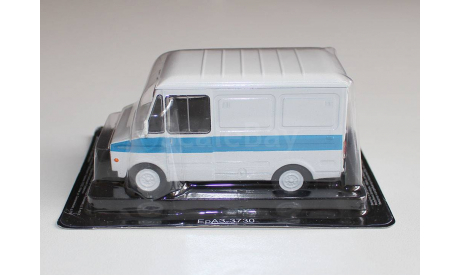 ЕрАЗ-3730 Автолегенды СССР №114, журнальная серия Автолегенды СССР (DeAgostini), scale43