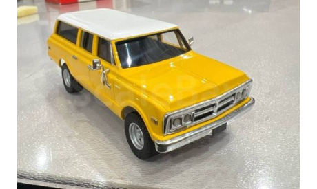 GMC Suburban 1972 масштаб 1:43, сборная модель автомобиля, Bezrodnoe 3D печать, scale43