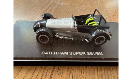 Caterham Super Seven JPE Silver/Carbon, масштабная модель, Kyosho, scale43