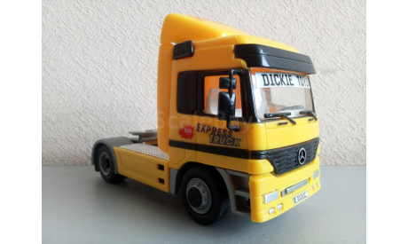 1/43 Dickie Toys Mercedes-Benz Actros желтый (Дики), масштабная модель, scale43