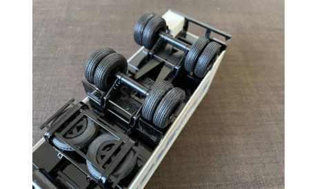 Рефрижератор SSM - ПРАВИЛЬНАЯ тележка ’TRAILOR’, масштабная модель, scale43, еМ, Volvo