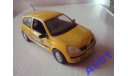 (233)  1:43   Renault Clio II 2002г U N, масштабная модель, 1/43, Universal Hobbies