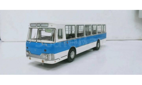 Лиаз 677э бело-синий, масштабная модель, Classicbus, scale43