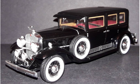 Cadillac V16, 1930г., масштабная модель, WhiteBox, scale43