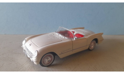 1:43 Chevrolet Corvette,Road Champs