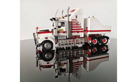 1/50 тягач Kenworth T909 Legend Drake WSI Mammoet, масштабная модель, scale50