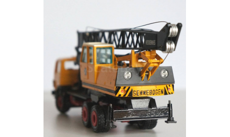 1/50 кран Mercedes Sennebogen 1:50 раритет, масштабная модель трактора, Mercedes-Benz, Conrad, scale50