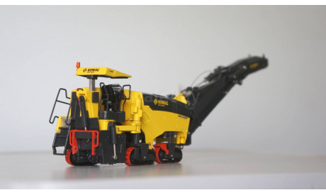 1/50 фреза дорожная Bomag 1000, масштабная модель трактора, scale50