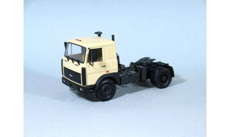 МАЗ-54327 (1988-1999), бежевый, масштабная модель, 1:43, 1/43, Наш Автопром