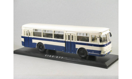 Лиаз-677 (бежево-синий) Classicbus, масштабная модель, scale43