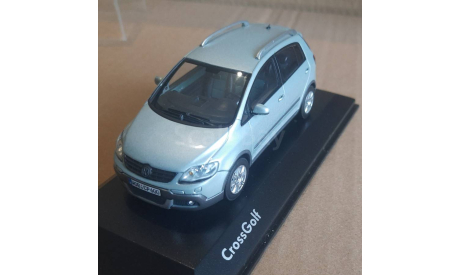 VOLKSWAGEN CROSS GOLF 2007  METALLIK  MINICHAMPS SE by VW, масштабная модель, scale43