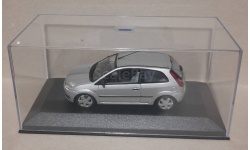 FORD  FIESTA  двухдверный  МЕТАЛЛИК