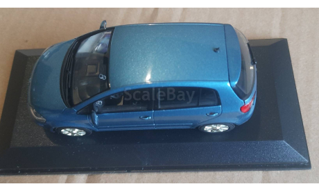 VOLKSWAGEN  GOLF 5 PLUS  2005  BLUE METALLIC  -  MINICHAMPS -SE by VW, масштабная модель, 1:43, 1/43