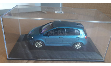 VOLKSWAGEN  GOLF 5 PLUS  2005  BLUE METALLIC  -  MINICHAMPS -SE by VW, масштабная модель, 1:43, 1/43