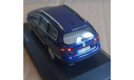 VOLKSWAGEN  PASSAT VARIANT  2005 BLUE  -  MINICHAMPS -SE by VW, масштабная модель, scale43