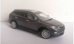 Продам модель Мазда Сх9 autoart 1х43