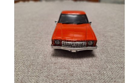 Holden HX Sandman 1976 mandarin red (Classic Carlectables) 1/43, масштабная модель, scale43