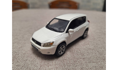 Toyota RAV 4 2006 white (Minichamps) 1/43, масштабная модель, scale43