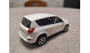 Toyota RAV 4 2006 white (Minichamps) 1/43, масштабная модель, scale43