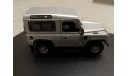 Land Rover Defender 90 station wagon (Universal Hobbies) 1/43, масштабная модель, scale43