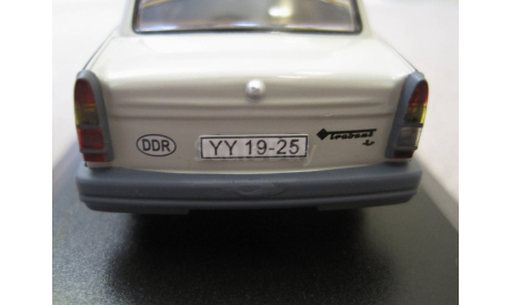 Trabant 1.1 1991 light grey (IST #001) 1/43, масштабная модель, IST Models, scale43