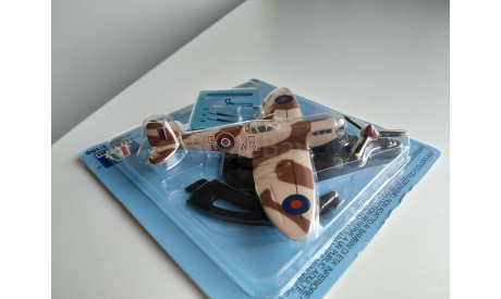 Самолет Supermarine Spitfire Mk.V - 1:100, масштабные модели авиации, Italeri, scale100