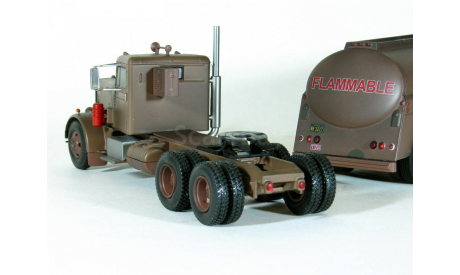 Peterbilt 281 6x2 + полуприцеп цистерна, FLAMMABLE, из к/ф ’Дуэль’, 1957 - Altaya American Truck - 1:43, масштабная модель, scale43