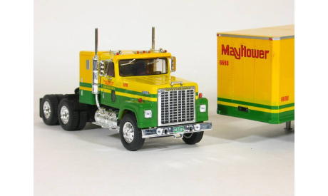 International Transtar 4370 6x4 + полуприцеп фургон джамбо, Mayflower, 1975 - Altaya American Truck - 1:43, масштабная модель, scale43