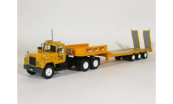 Mack Serie R (R-Series) 6x4 + полуприцеп трал, 1975 - Altaya American Truck - 1:43