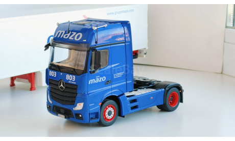 Тягач Mercedes-Benz Actros MP4, 2017 - SALVAT - 1:43, масштабная модель, scale43