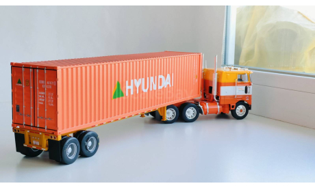 Peterbilt 352 H 6x4 + полуприцеп контейнеровоз, HYUNDAI, 1979-1993 - Altaya American Truck - 1:43, масштабная модель, scale43