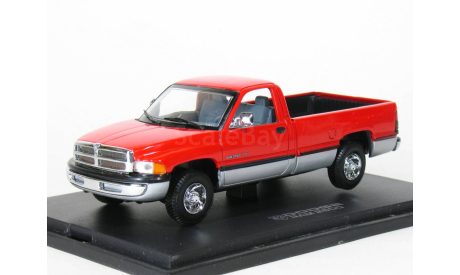 Dodge RAM 2500 V10 Magnum Pick Up, red-silver, 1995 - Universal Hobbies - 1:43, масштабная модель, scale43