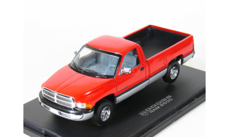 Dodge RAM 2500 V10 Magnum Pick Up, red-silver, 1995 - Universal Hobbies - 1:43, масштабная модель, scale43