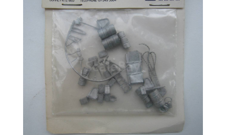 KIT Sundry Stores Pack Contains 40 Items - Model Accessories - 1:100, фигурка, scale100