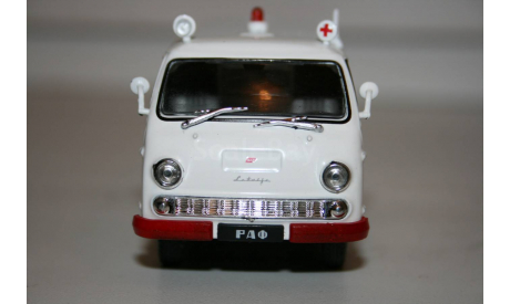 1/43 РАФ-977ИМ - Скорая медицинская помощь АНС, масштабная модель, DeAgostini, 1:43
