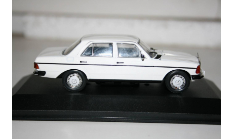 1/43 Mercedes-Benz 200D (1976) - ALTAYA, масштабная модель, scale43