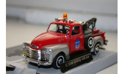 1/43 Chevrolet C-3100 Pickup with tow red -Эвакуатор-Cararama(Hongwell)