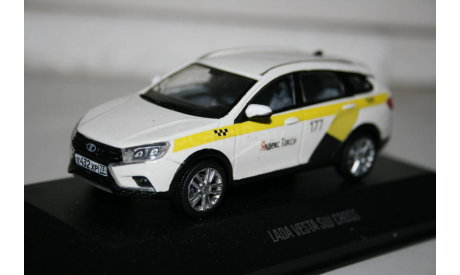 1/43 LADA VESTA SW CROSS Такси- Яндекс - Конверсия, масштабная модель, DeAgostini, scale43