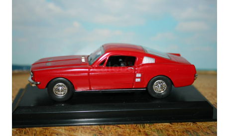 1/43 Ford Mustang - Amercom, масштабная модель, Altaya, scale43