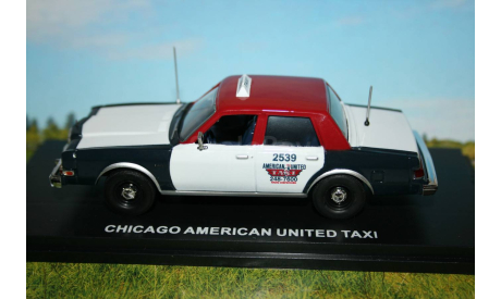 1/43 DODGE Diplomat Chicago American United Taxi 1985, white / blue/red - American Heritage Models, масштабная модель, scale43