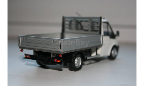 1/43 Ford-Transit Pick - Бортовой - MINICHAMPS, масштабная модель, scale43