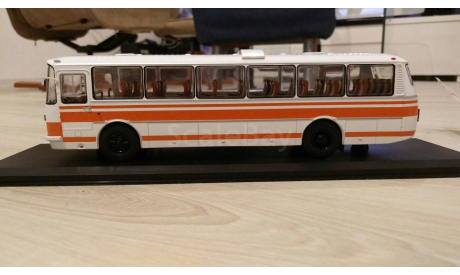 ЛАЗ-699Р бело-оранжевый, масштабная модель, 1:43, 1/43, Classicbus