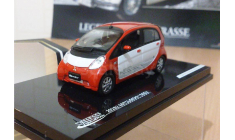 1:43 Mitsubishi I MiEV 2007 red/white Lim.Ed.990 pcs, масштабная модель, scale43, Vitesse