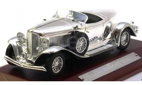 1:43 Auburn Boat Tail 1933 chrome, масштабная модель, 1/43, Altaya Chrome Collection