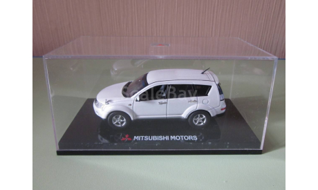 1:43 Mitsubishi Outlander, масштабная модель, 1/43