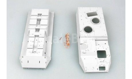 1:35 Сборная модель LAV III TUA (Канада) #01558 Trumpeter, сборные модели бронетехники, танков, бтт, scale35