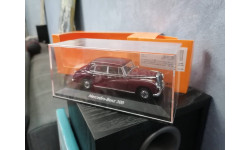 1:43 Mercedes-Benz 300b Adenauer W186 1951 Dark red #940 039060