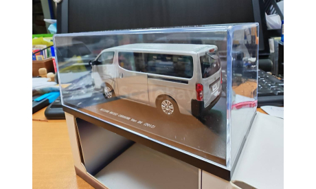 1:43 Nissan NV350 Caravan Van DX 2012 серебристый #45595, масштабная модель, Ebbro, scale43