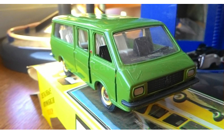 РАФ 2203 А18 номерной 1984г. СССР, масштабная модель, scale0